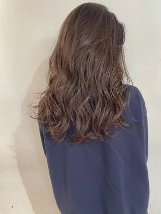 セミロング カラー 上品な大人レイヤー 🍀渋谷🍀濱口敬太のヘアスタイル