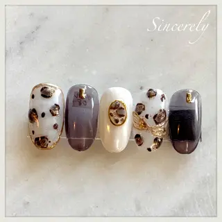 ネイル Sincerely ☺︎のネイルデザイン