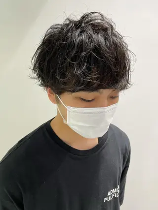 ショート カラー パーマ ヘアアレンジ メンズ キッズ ネイル マツエク・マツパ スパイキー/フェザー /波巻き/かいとのヘアスタイル