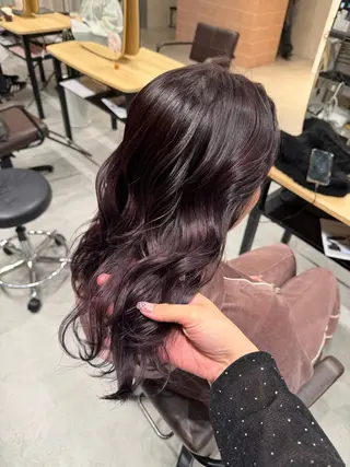 カラー Sakura / Fier umedaのヘアスタイル