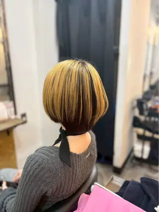 ショート 新宿/ハイトーン カラー/AKI🍎のヘアスタイル