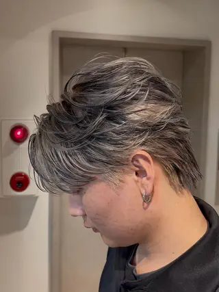 カラー メンズ AITOKYOアキラ 渋谷/縮毛/パーマのヘアスタイル