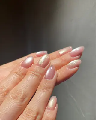 ネイル Nailsalon Repos.所属・Rika🌼 シンプル•マグネットのネイルデザイン