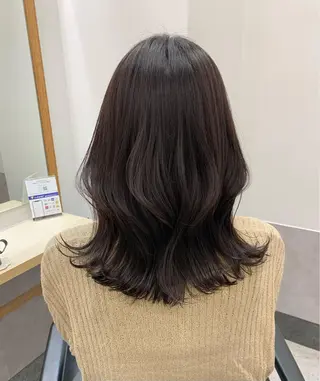 ロング カラー SAKINO. ベージュカラーのヘアスタイル