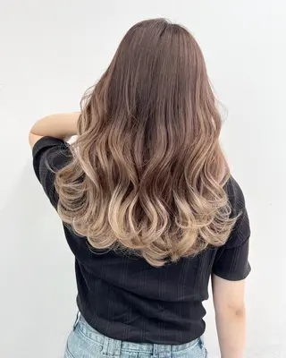 ロング ambleluxe 🌈透明感カラー中野のヘアスタイル