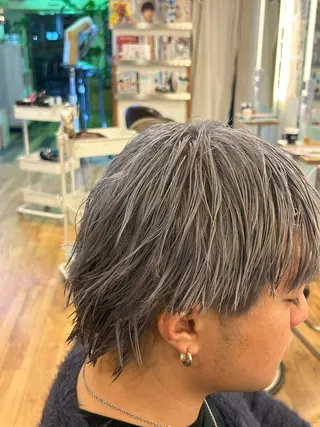 カラー メンズ メンズ/海外風/ 波巻き/サーフカールのヘアスタイル