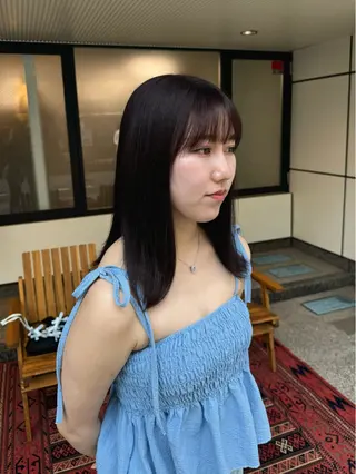 ロング カラー 内沼 恵留菜のヘアスタイル