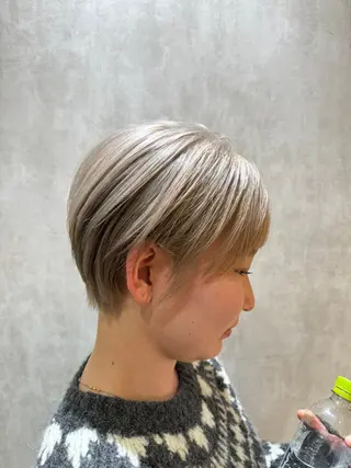 ショート 髪質改善ストレート オルメントのヘアスタイル
