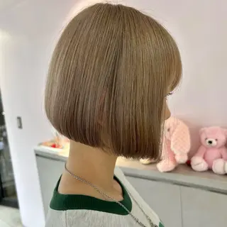 ショート カラー ボブ×艶髪｜ 艶カラー🩶石橋怜大のヘアスタイル