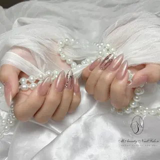 ネイル M2 BEAUTY サロンのネイルデザイン