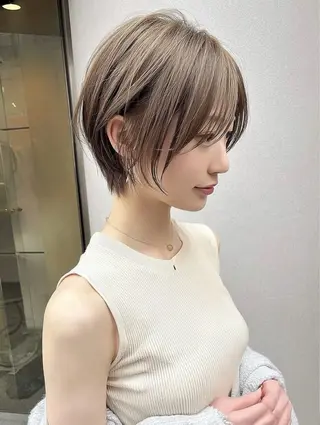 ショート カラー 太田 美津子のヘアスタイル