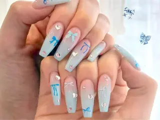 ネイル 周 テイのネイルデザイン