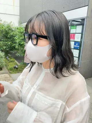 ミディアム デザインカラー/ボブ ブリーチカラー/ユリのヘアスタイル