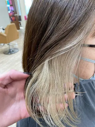 カラー SALOWIN栄 高須大貴のヘアスタイル
