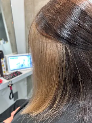 セミロング カラー 🌊インナーカラー 🐬櫻井海星のヘアスタイル