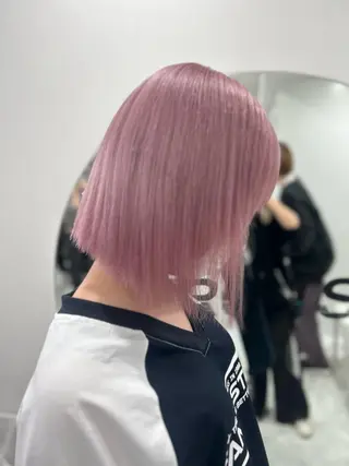 カラー 🤍ハイトーン寒色 🤍MADOKAのヘアスタイル