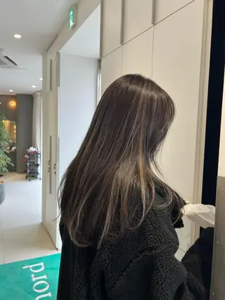 セミロング カラー 🦄Rena 🦄のヘアスタイル