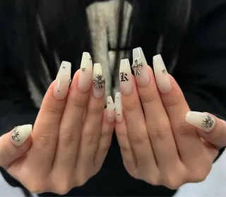 ネイル Nie Nail Shinokuboのネイルデザイン