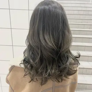 セミロング カラー ブリーチなしWカラー ヘアセット菜希のヘアスタイル