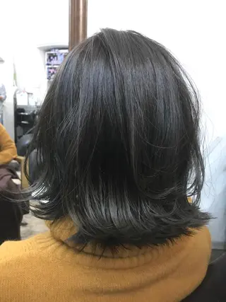 ショート カラー 白髪ぼかしハイライト バレイヤージュヤマトのヘアスタイル