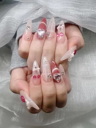 ネイル Lee Nailsのネイルデザイン