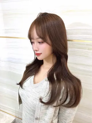 セミロング カラー 🏹あみ🏹暗髪 /オリーブ/髪質改善のヘアスタイル