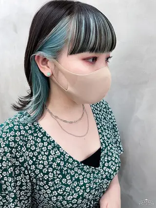 ミディアム カラー ヘアアレンジ スパイラルパーマ 🌐hina⭐️のヘアスタイル