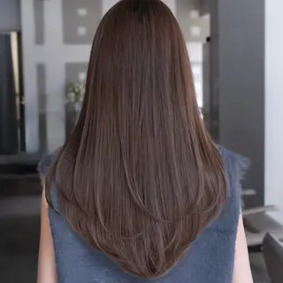セミロング カラー ムツキ/品のある 艶カラー/縮毛矯正のヘアスタイル