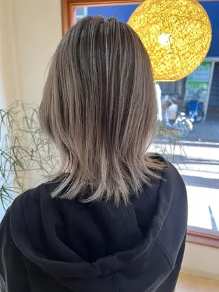 セミロング 【⭐️艶髪レイヤー カット⭐️】長谷川のヘアスタイル