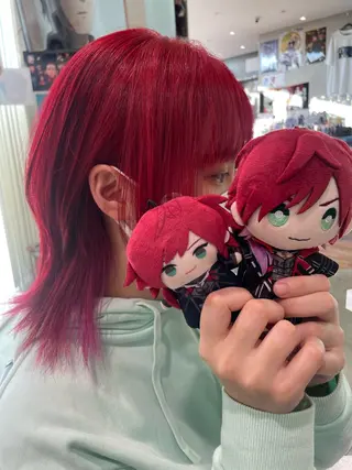 セミロング カラー インナーカラー 推し ブリーチ 髪質改善のヘアスタイル