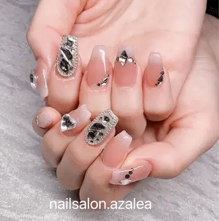 ネイル R inのネイルデザイン