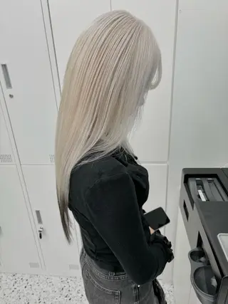 ロング カラー 掛川 瑠唯のヘアスタイル