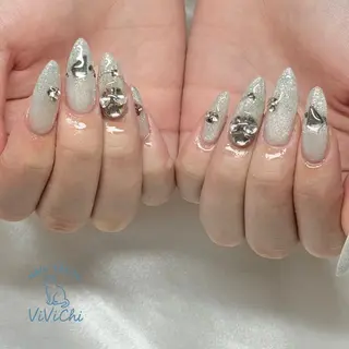 ネイル ViViChi 梨帆のネイルデザイン