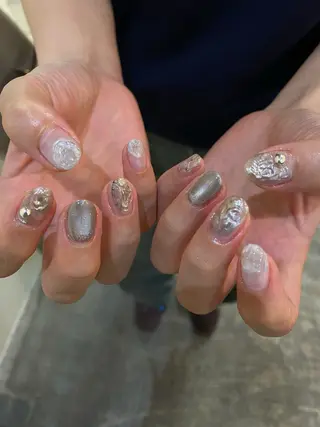ネイル 栗林 実莉のネイルデザイン