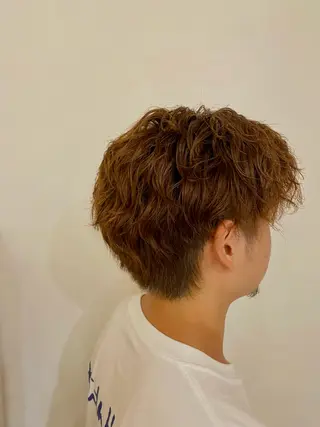 ショート パーマ メンズ ショート、メンズ 一日1名限定枠⚡️のヘアスタイル