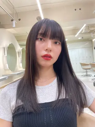 ロング カラー センターパート/ 暖色カラーayuのヘアスタイル