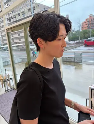 ショート パーマ メンズ 網谷 萌夏のヘアスタイル