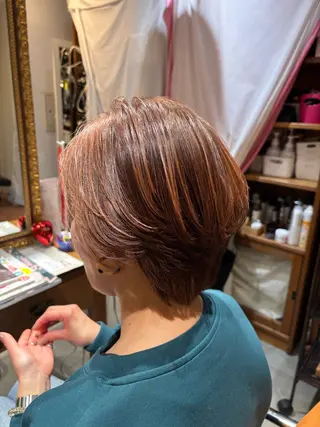 ショート トリコヘアサロン 新井千智のヘアスタイル