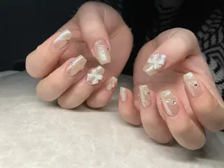 ネイル elu :nail&eyeのネイルデザイン