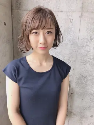 ミディアム カラー 及川 光のヘアスタイル