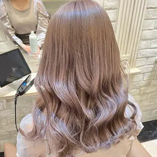 セミロング カラー ゆう🫧 透明感/ハイトーンのヘアスタイル