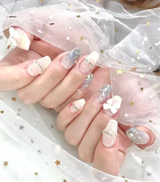 ネイル I-nailロング /ワンホン/キラキラのネイルデザイン