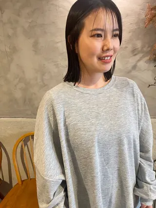 ミディアム さの あやねのヘアスタイル