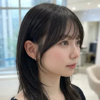 ロング 表参道小顔カット前髪 割れ改善クロスパーマのヘアスタイル