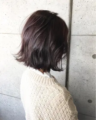 ミディアム 足立 磨咲のヘアスタイル