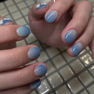 ネイル ー 葉のネイルデザイン