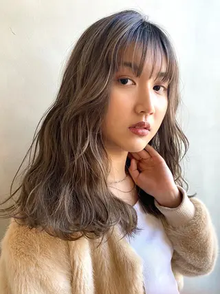 セミロング カラー カラー系/カット特化 🟠オオタキマサシのヘアスタイル