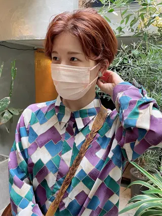 ショート カラー 高橋 愛美のヘアスタイル