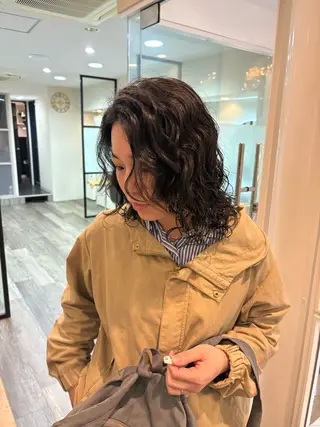セミロング パーマ 樅木 恒毅のヘアスタイル