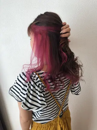 カラー ツノガイ エリのヘアスタイル